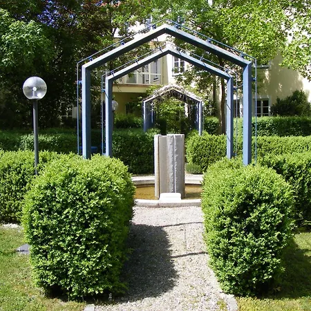 Haus Der Begegnung Heilig Geist * Burghausen