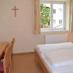 Haus Der Begegnung Heilig Geist בורגהאוזן