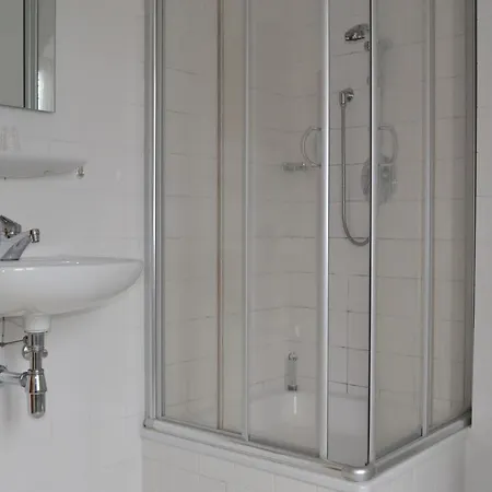 Hotell Haus Der Begegnung Heilig Geist Burghausen