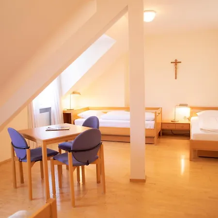 Haus Der Begegnung Heilig Geist Hotel
