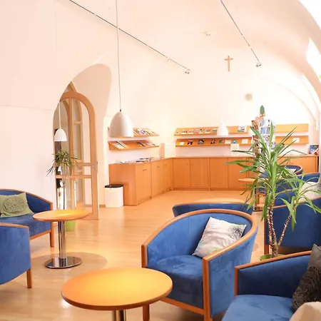 Haus Der Begegnung Heilig Geist * Burghausen