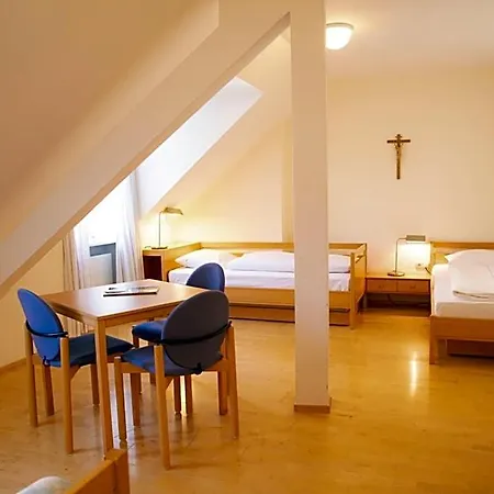 Haus Der Begegnung Heilig Geist Hotel *