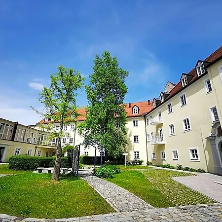 Haus Der Begegnung Heilig Geist Μπουργκχάουζεν