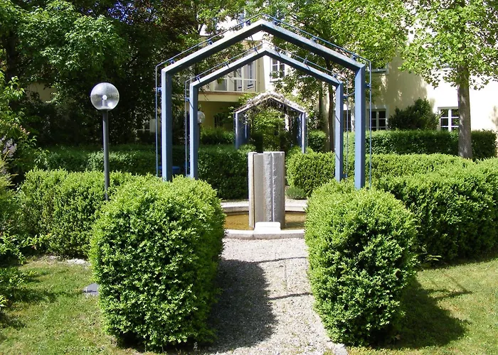 Haus Der Begegnung Heilig Geist * Burghausen